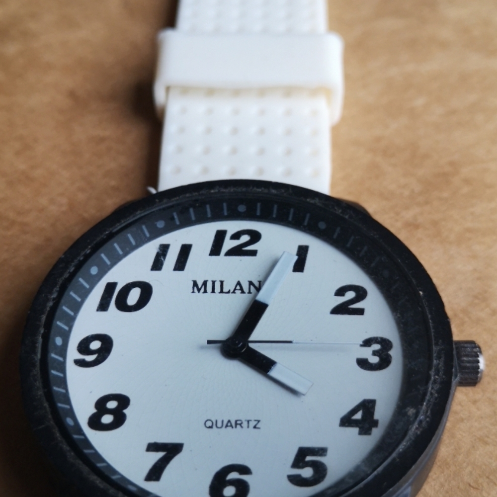 Watch - Picture 2 of 2